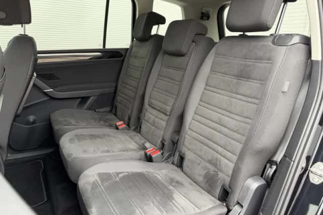 Volkswagen Touran (2021) thumbnail 5