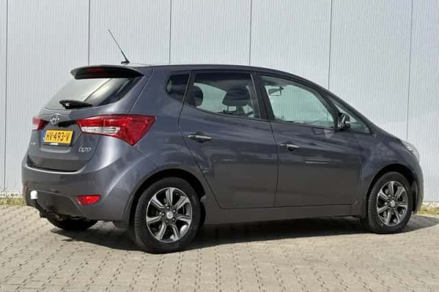 Hyundai ix20 (2016) thumbnail 3