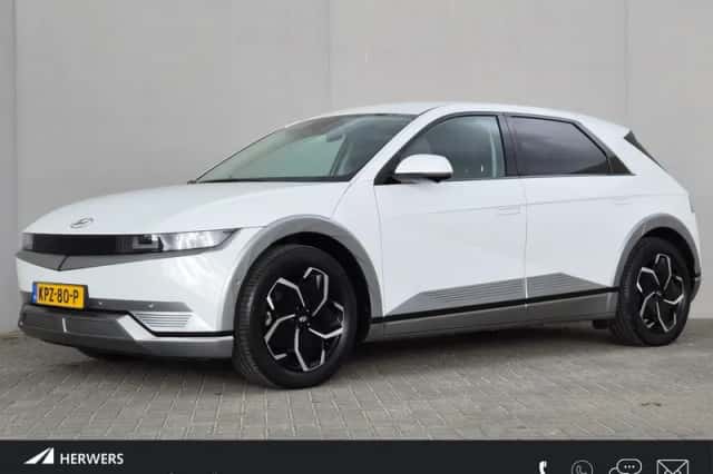 Hyundai Ioniq 5 (2023) thumbnail 1