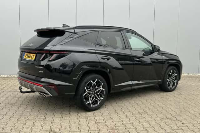 Hyundai Tucson (2022) thumbnail 3