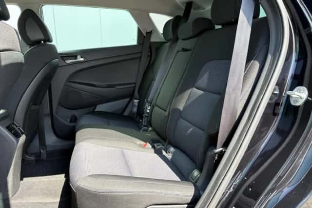 Hyundai Tucson (2015) thumbnail 6