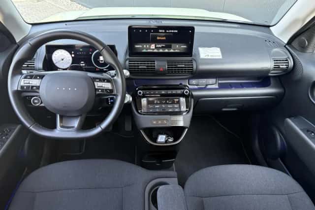 Hyundai Inster (2025) thumbnail 2