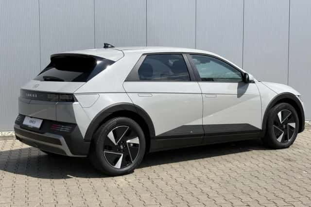 Hyundai Ioniq 5 (2026) thumbnail 3