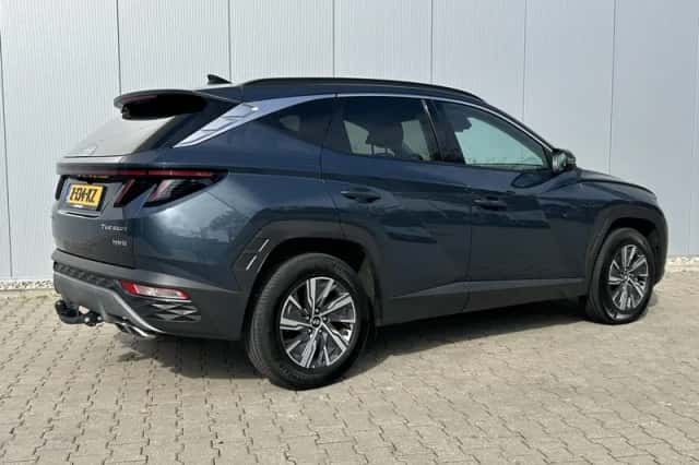 Hyundai Tucson (2024) thumbnail 3