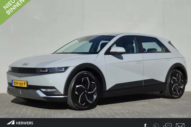 Hyundai Ioniq 5 (2023) thumbnail 1