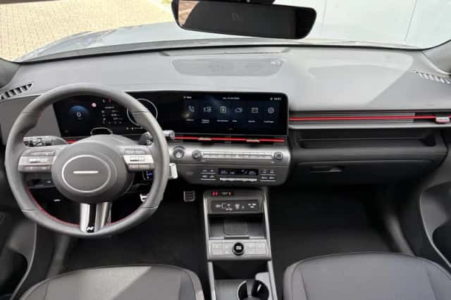 Hyundai Kona Electric (2026) thumbnail 2