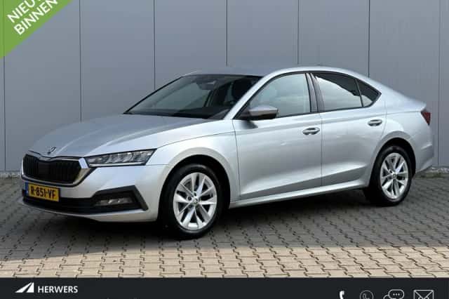 Škoda Octavia (2021) thumbnail 1