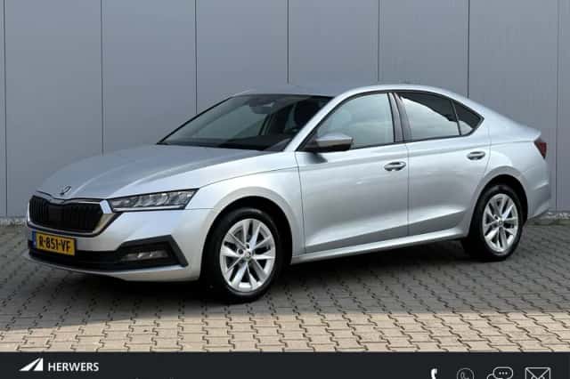Škoda Octavia (2021) thumbnail 1
