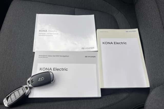 Hyundai Kona (2022) thumbnail 6