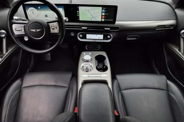 Genesis GV60 (2022) thumbnail 2