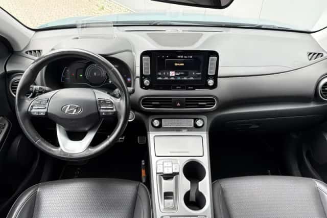 Hyundai Kona (2019) thumbnail 2