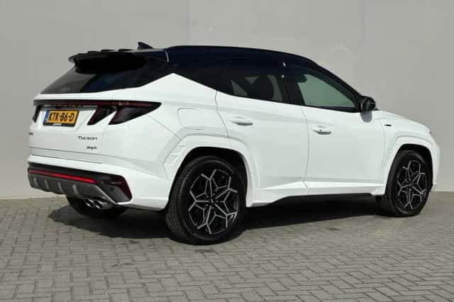 Hyundai Tucson (2022) thumbnail 3