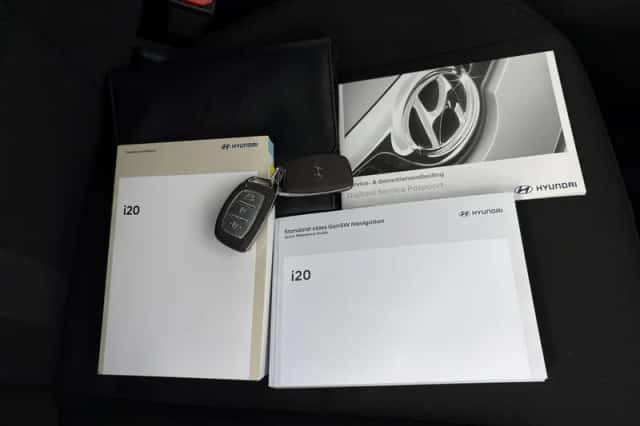 Hyundai i20 (2024) thumbnail 5
