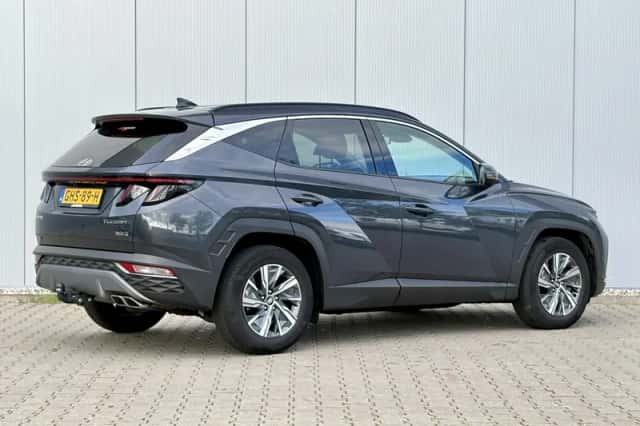 Hyundai Tucson (2023) thumbnail 3
