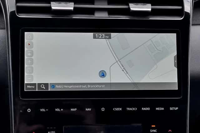 Hyundai Tucson (2023) thumbnail 4