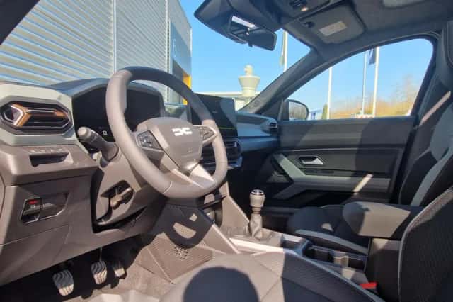 Dacia Bigster (2026) thumbnail 16