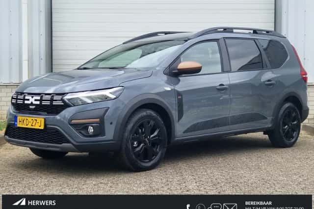 Dacia Jogger (2025) thumbnail 1