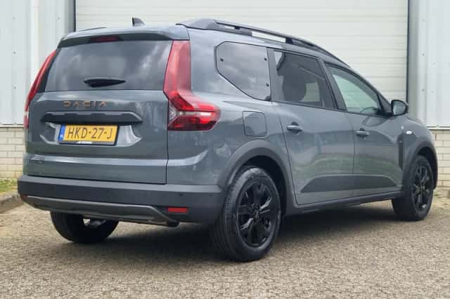 Dacia Jogger (2025) thumbnail 3