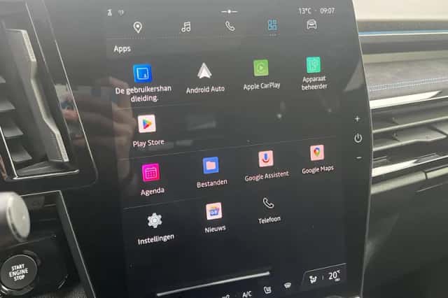 Renault Espace (2023) thumbnail 24