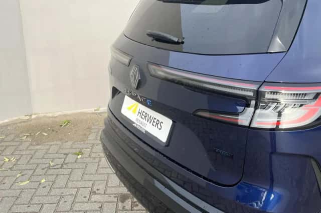 Renault Espace (2023) thumbnail 36