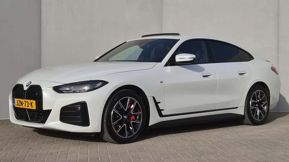 BMW i4 (2024) — foto 1