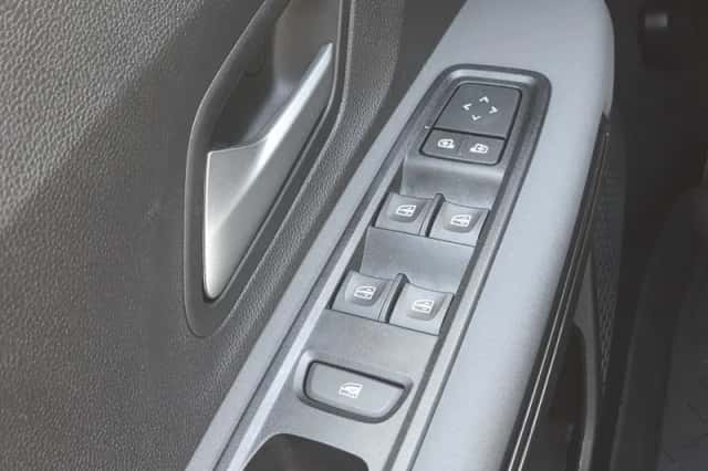 Dacia Sandero Stepway (2025) thumbnail 12