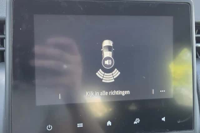 Renault Clio (2022) thumbnail 7