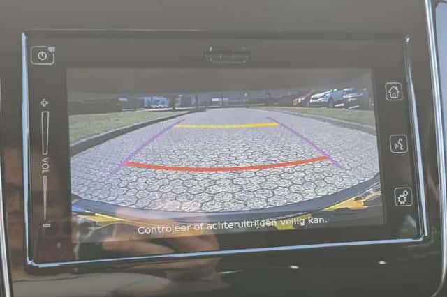 Suzuki Swift (2022) thumbnail 6