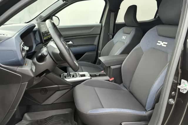 Dacia Duster (2025) thumbnail 38