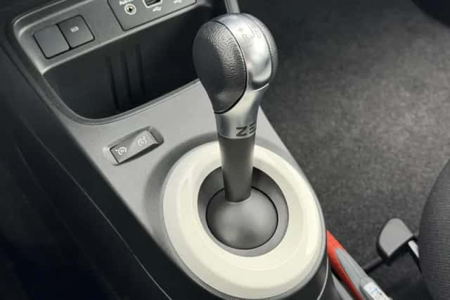 Renault Twingo (2022) thumbnail 23