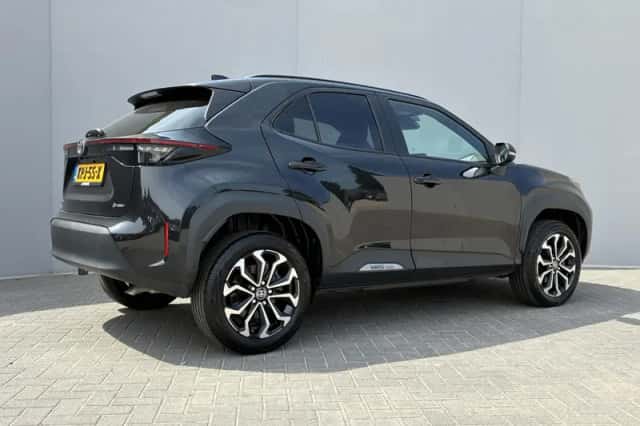 Toyota Yaris Cross (2025) thumbnail 3