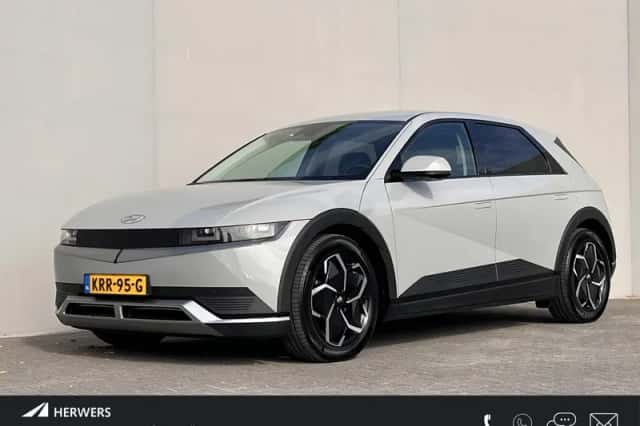 Hyundai Ioniq 5 (2023) thumbnail 1