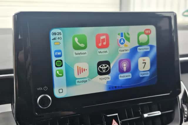 Toyota Corolla (2022) thumbnail 5