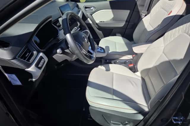 Renault Captur (2020) thumbnail 4