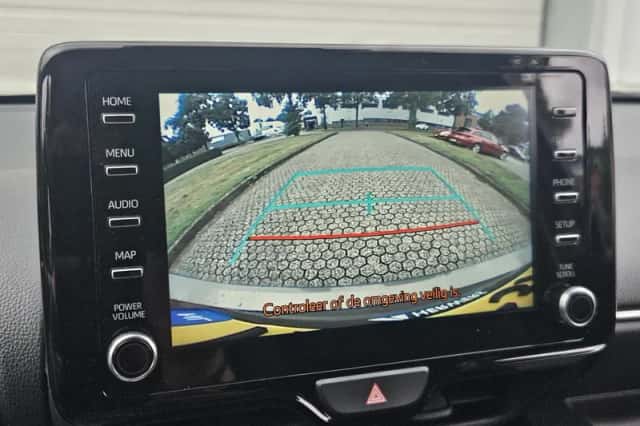Toyota Yaris (2021) thumbnail 5