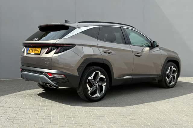Hyundai Tucson (2021) thumbnail 3