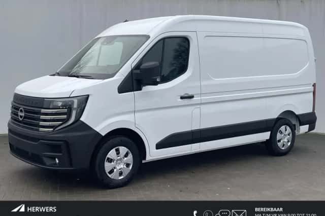 Nissan Interstar (2025) thumbnail 1