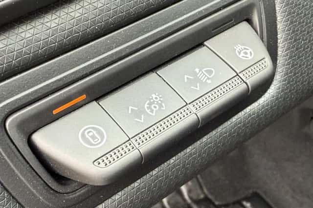 Mitsubishi Colt (2025) thumbnail 12