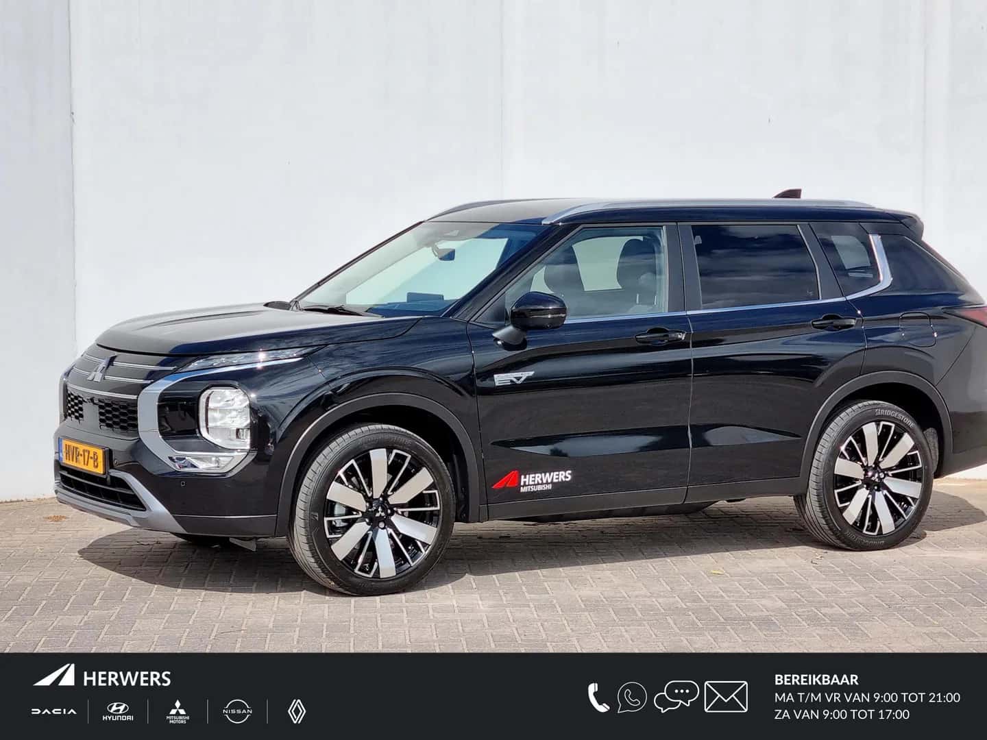 Mitsubishi Outlander (2025) — foto 1