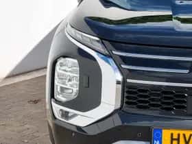 Mitsubishi Outlander (2025) thumbnail 2