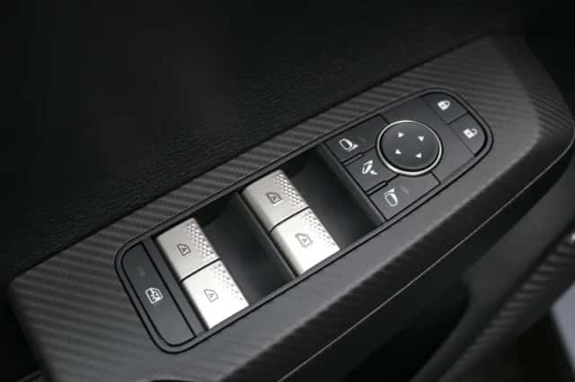 Mitsubishi Outlander (2025) thumbnail 14