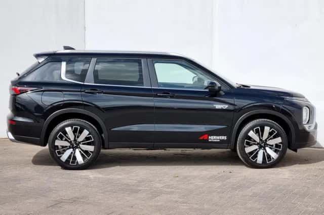 Mitsubishi Outlander (2025) thumbnail 17