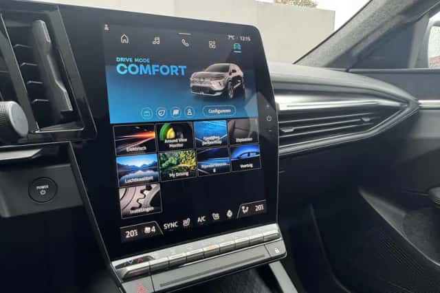 Mitsubishi Eclipse Cross (2025) thumbnail 33