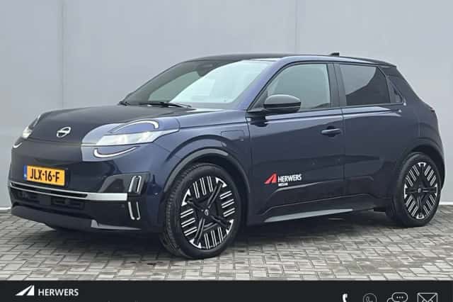 Nissan Micra (2025) thumbnail 1
