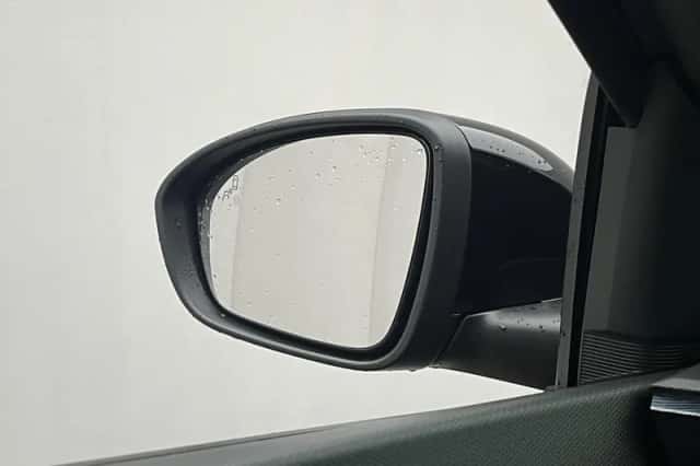 Nissan Micra (2025) thumbnail 47