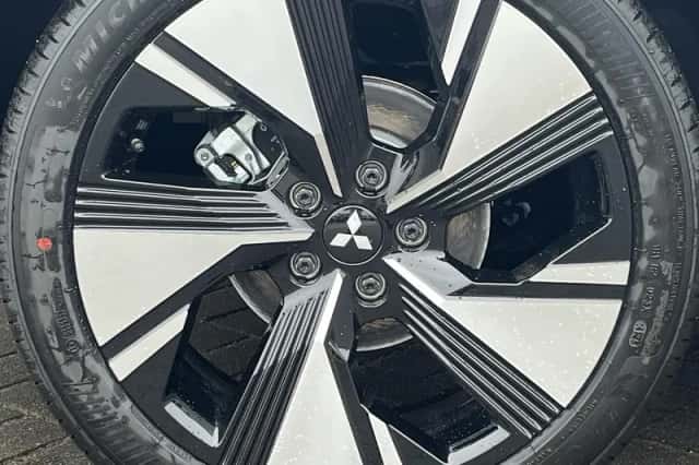 Mitsubishi Grandis (2026) thumbnail 35