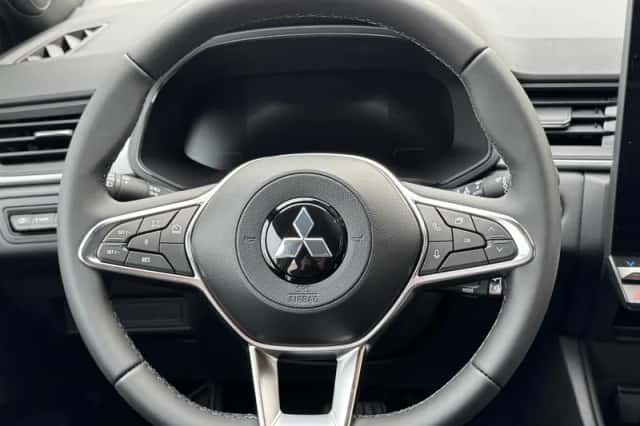 Mitsubishi Grandis (2026) thumbnail 11