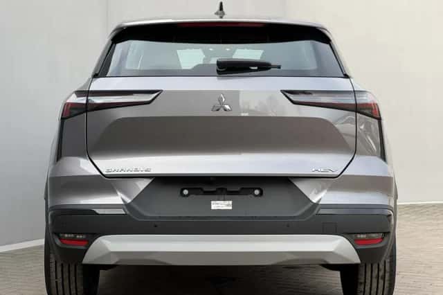 Mitsubishi Grandis (2026) thumbnail 16