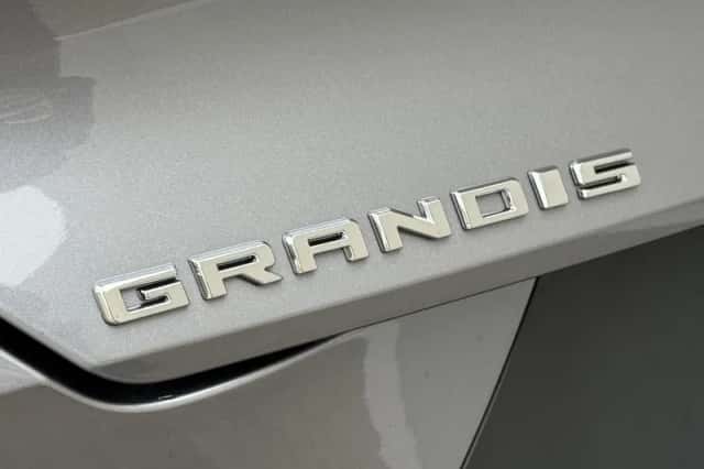 Mitsubishi Grandis (2026) thumbnail 4