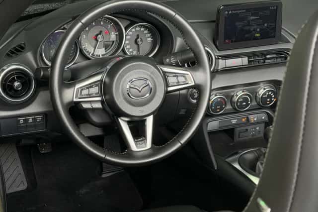 Mazda MX-5 (2023) thumbnail 22